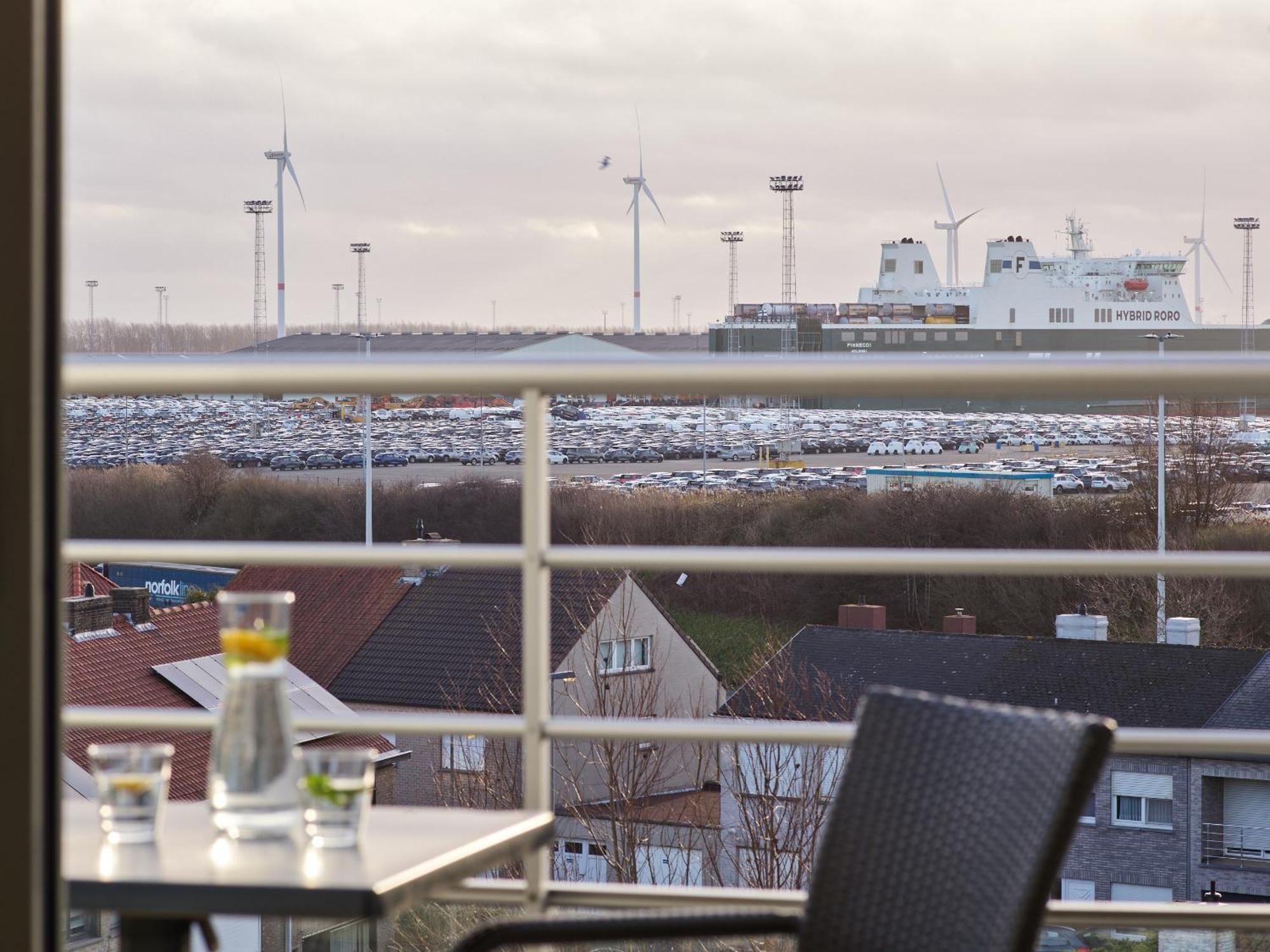 Holiday Suites Zeebrugge Esterno foto