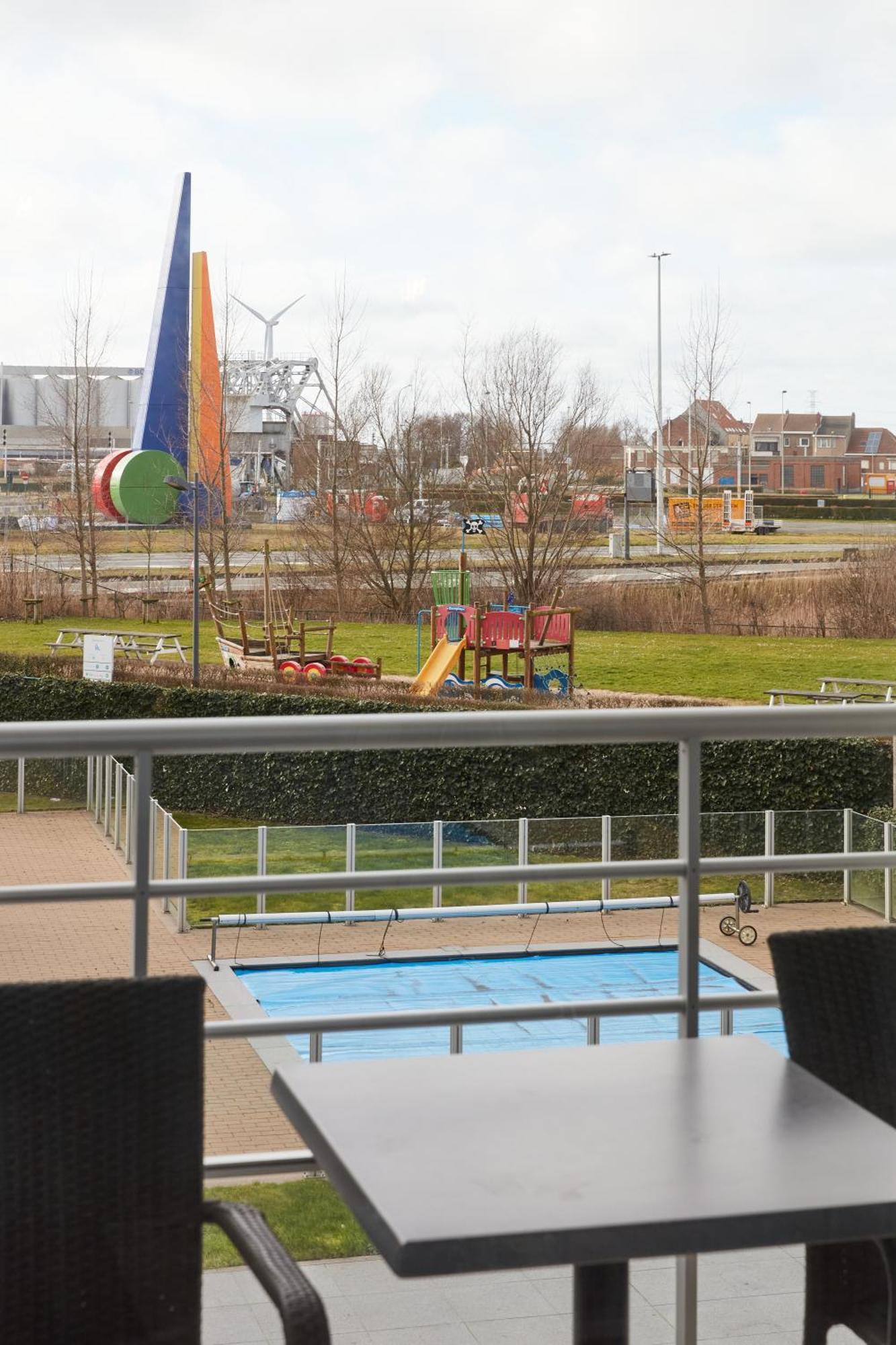 Holiday Suites Zeebrugge Esterno foto